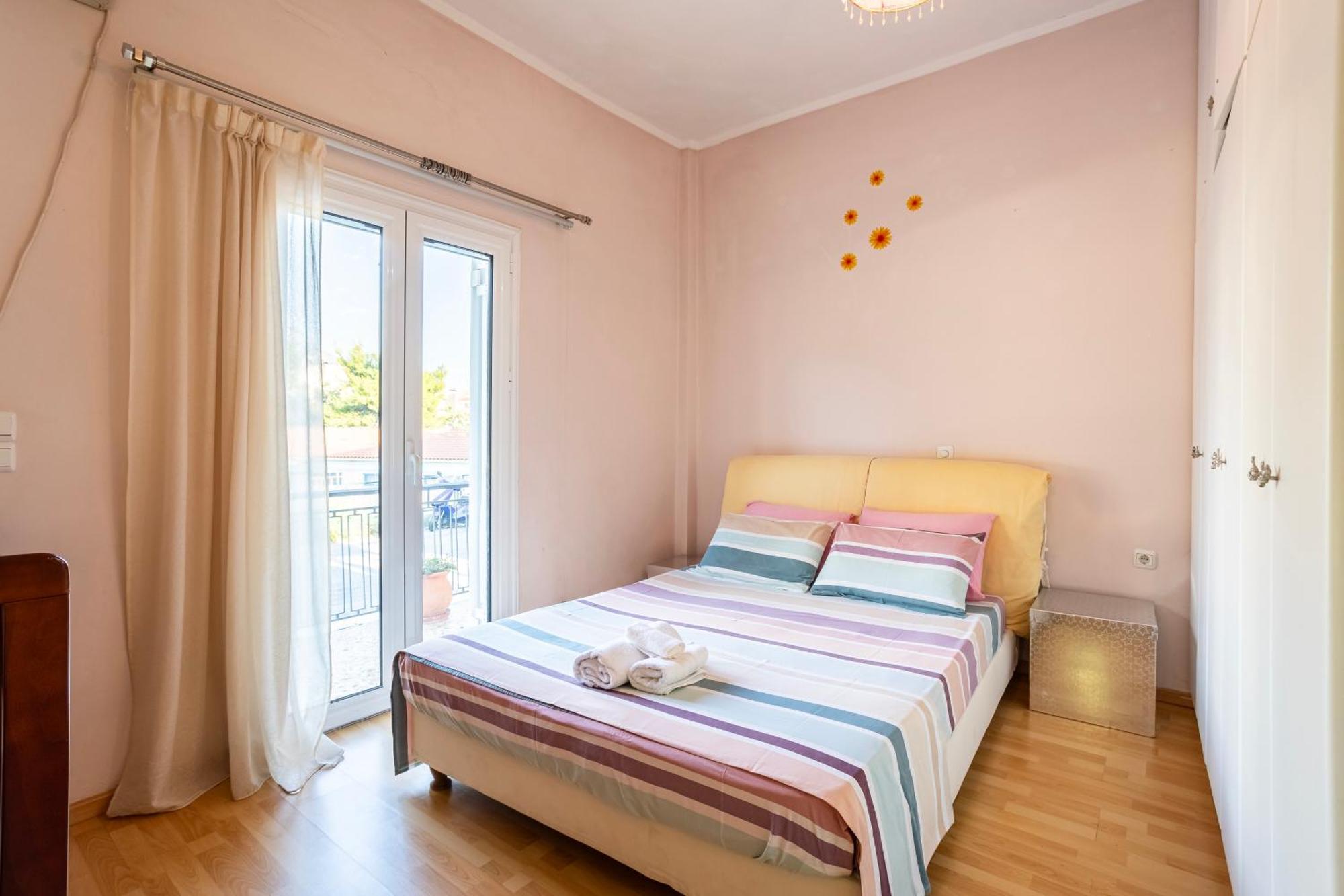 Kalamata'S Sunny Retreat Near The Historic Center Extérieur photo