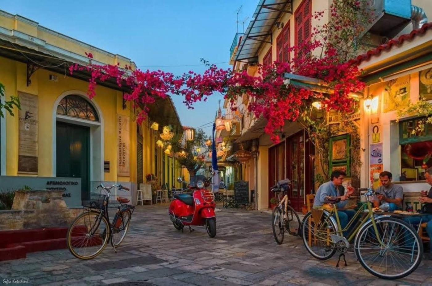Kalamata'S Sunny Retreat Near The Historic Center Extérieur photo