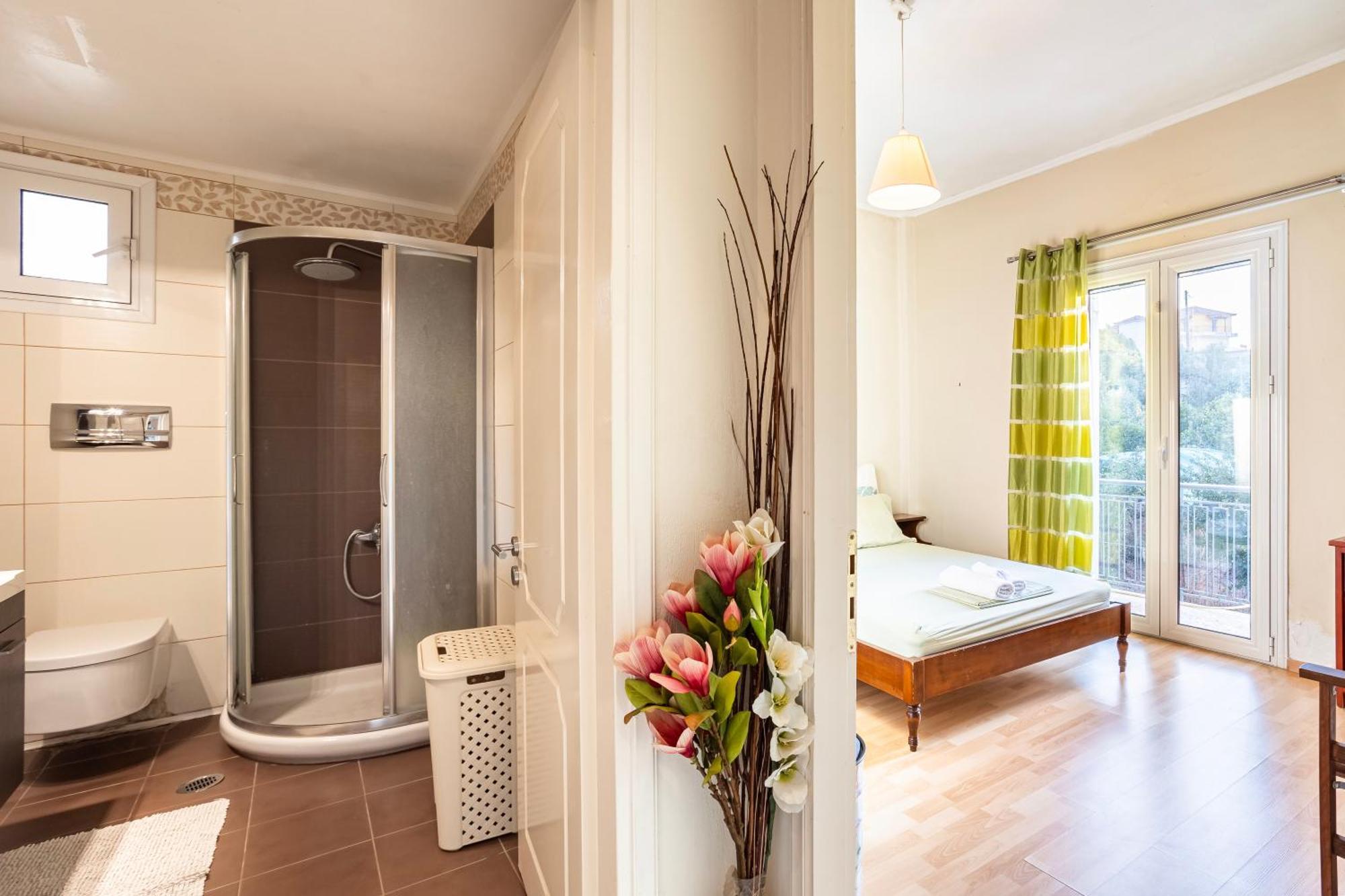 Kalamata'S Sunny Retreat Near The Historic Center Extérieur photo